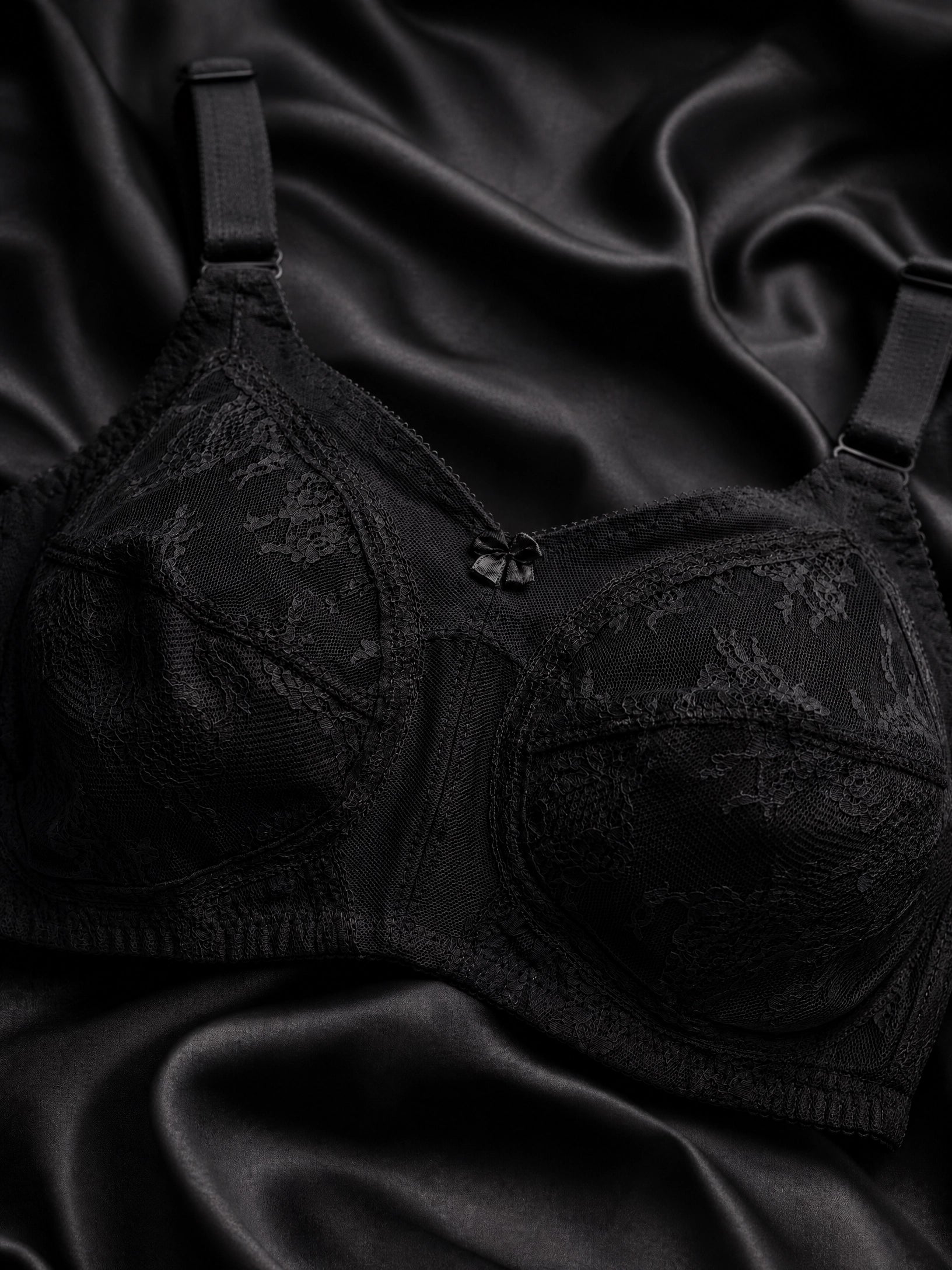 Tanzaib Mahal Black Comfort Bra – Full Coverage & Adjustable Straps